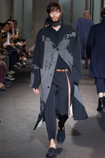 Look 38